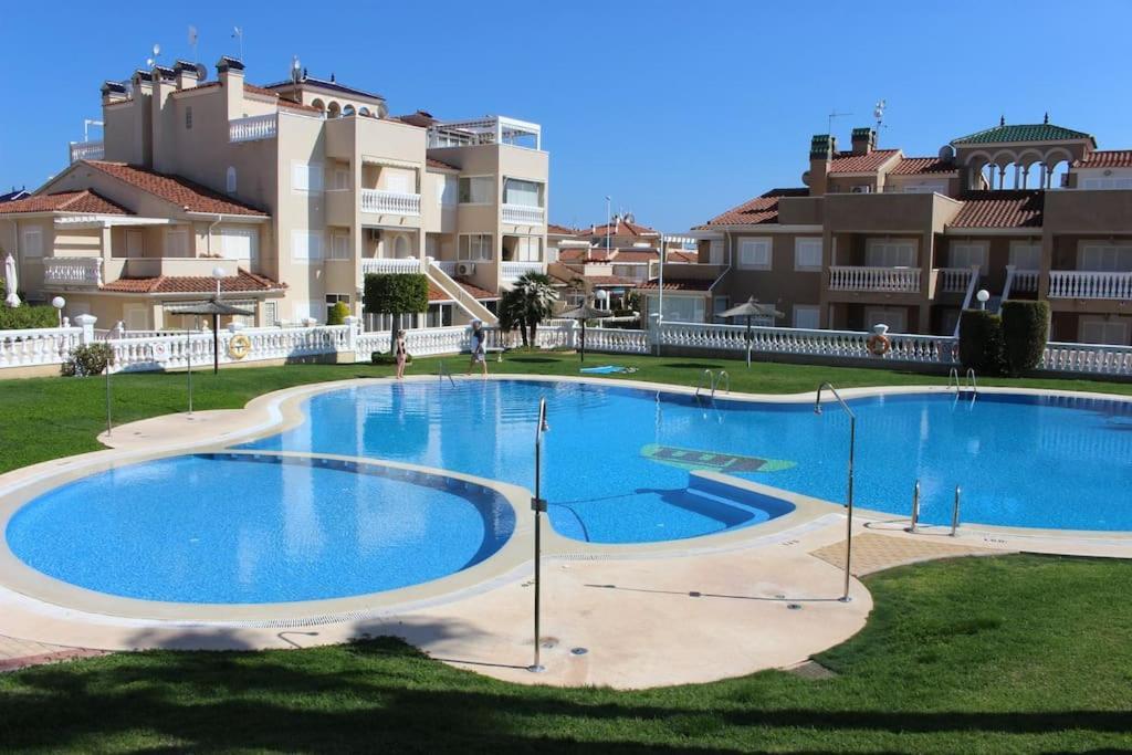 Apartament Z Duzym Tarasem Na Pieknym Osiedlu Orihuela Luaran gambar