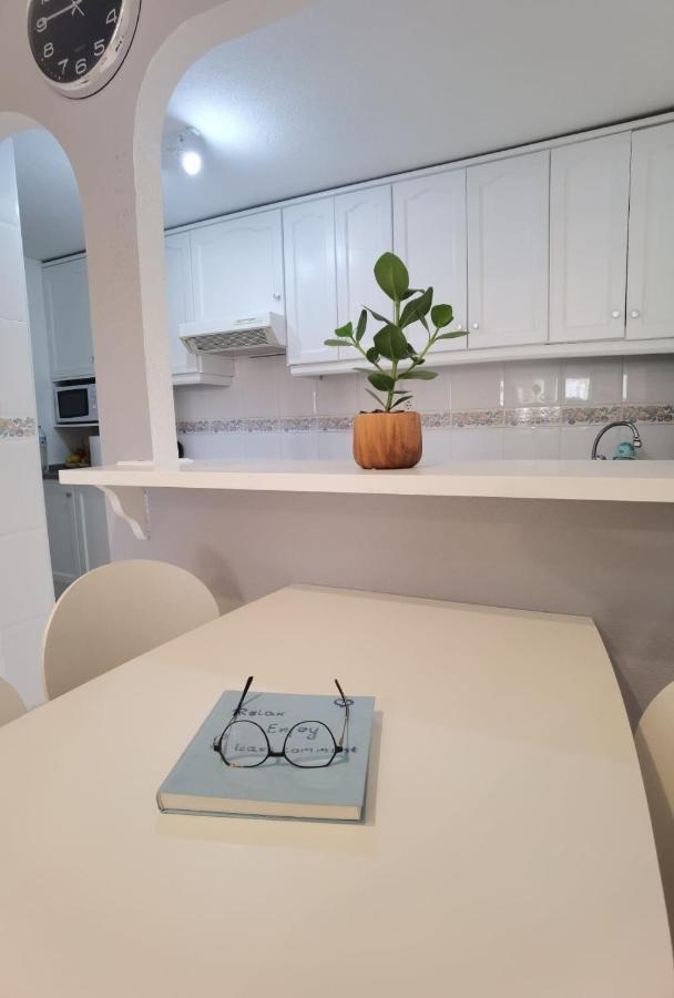 Apartament Z Duzym Tarasem Na Pieknym Osiedlu Orihuela Luaran gambar