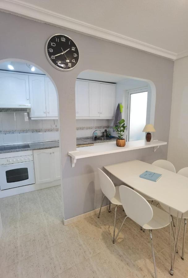 Apartament Z Duzym Tarasem Na Pieknym Osiedlu Orihuela Luaran gambar